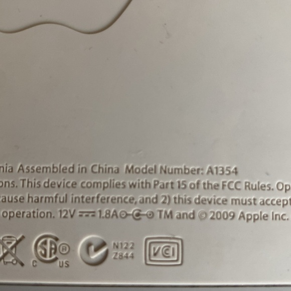 Apple AirPort Extreme Base Station WiFi Router A1354 4th Gen 802.11n - Picture 3 of 3